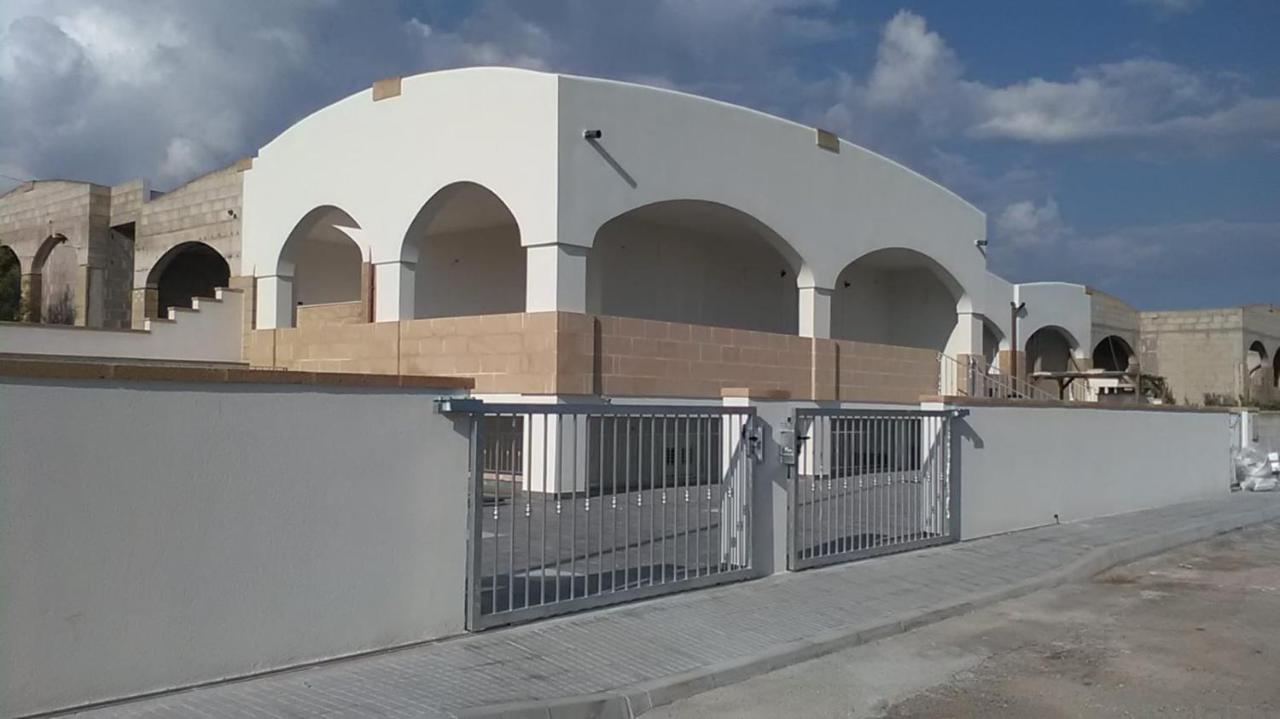 Appartamento Zona Maldive del Salento, Vistamare2, Sabbia 10'a piedi, BBQ, 2 Bagni, 2 Clima, Posto Auto Esclusivo Torre Pali Esterno foto