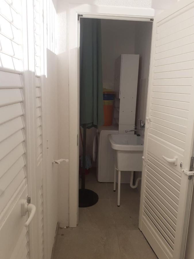 Appartamento Zona Maldive del Salento, Vistamare2, Sabbia 10'a piedi, BBQ, 2 Bagni, 2 Clima, Posto Auto Esclusivo Torre Pali Esterno foto